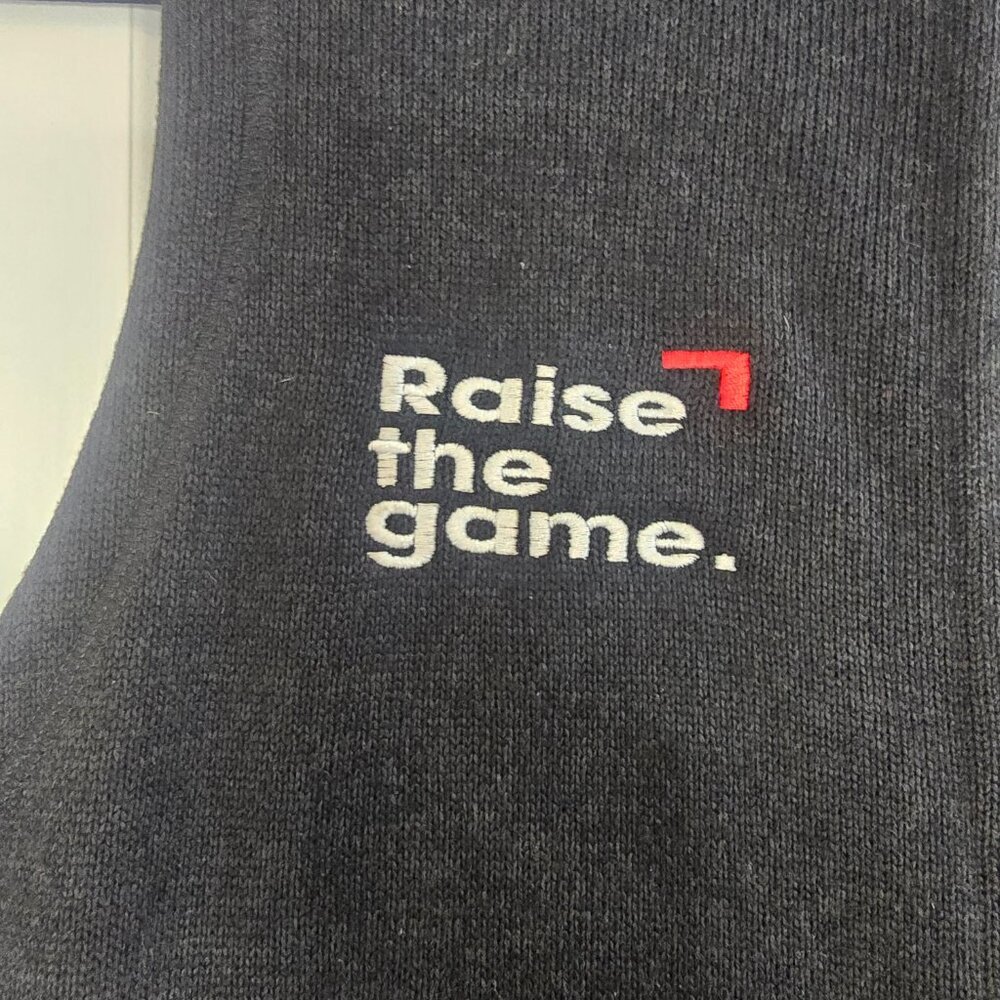 Patagonia Women's Better Sweater Vest -  Black Raise the Game Monumental - NWT - Picture 3 of 10